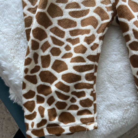 Baby Gap 12-15 mo. Giraffe jumper/costume - Picture 4 of 7
